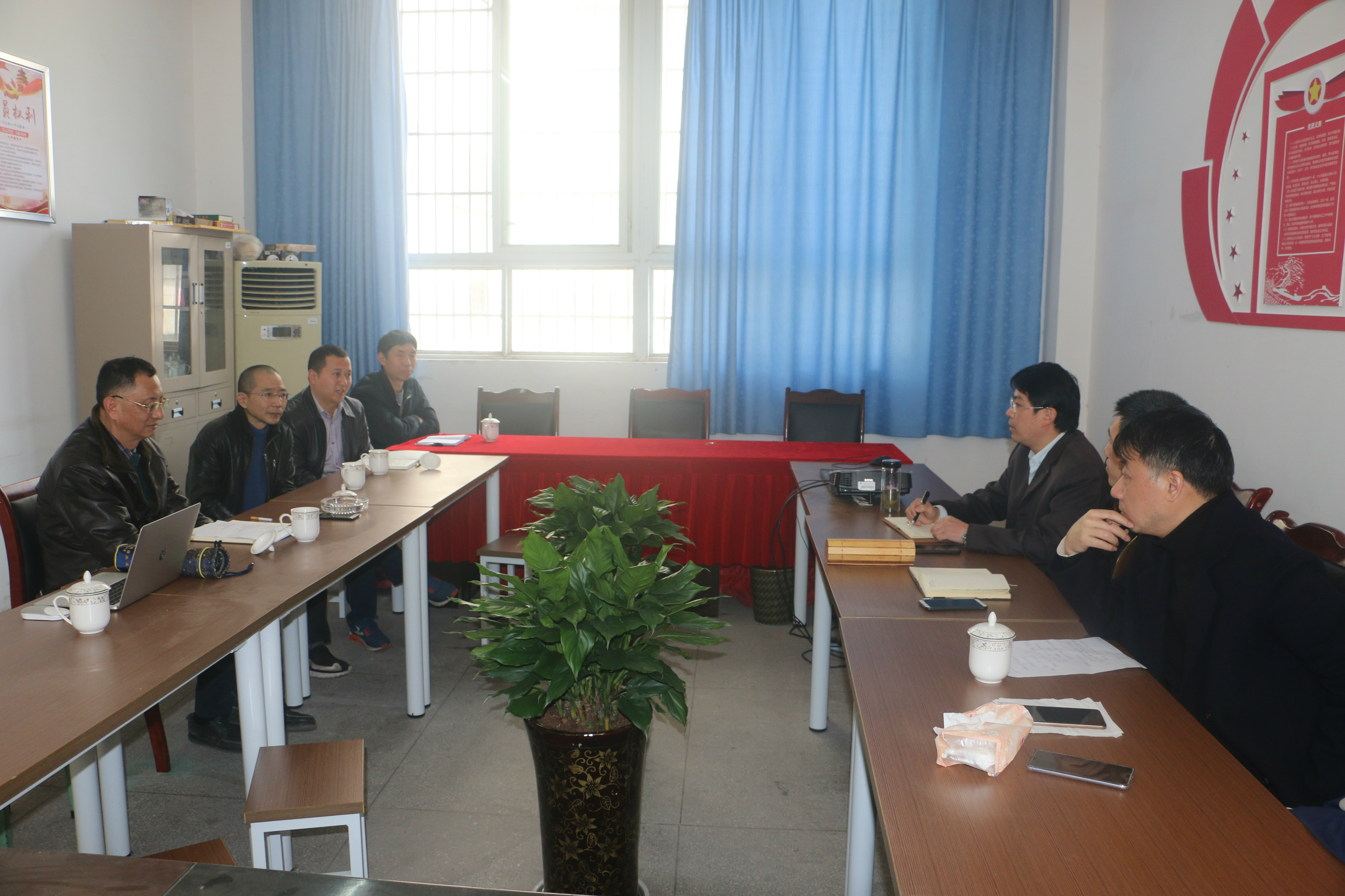 电信学院召开校企合作洽谈会 电信学院召开校企合作洽谈会