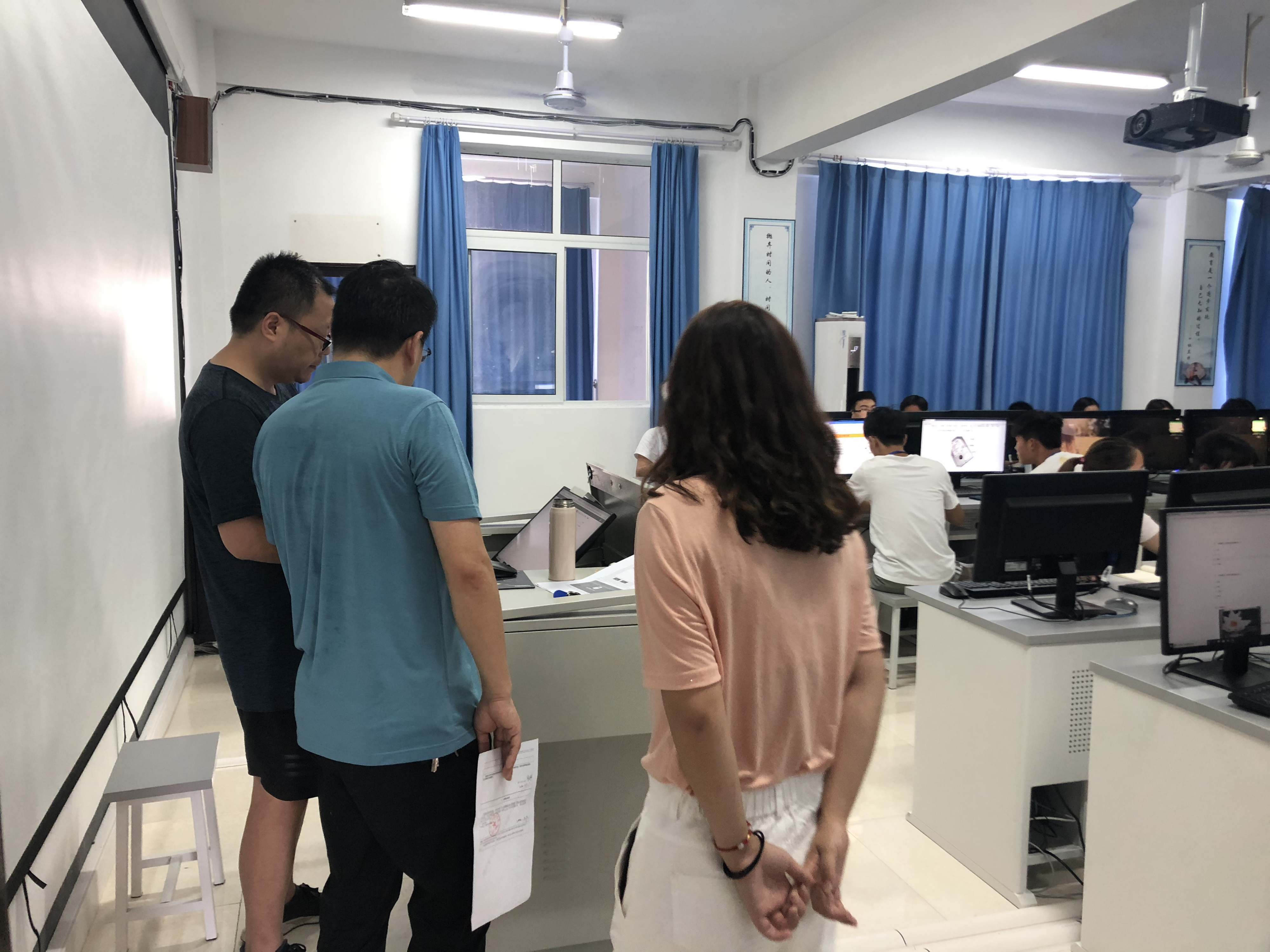 电信学院开展教学检查